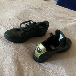 Puma shoes